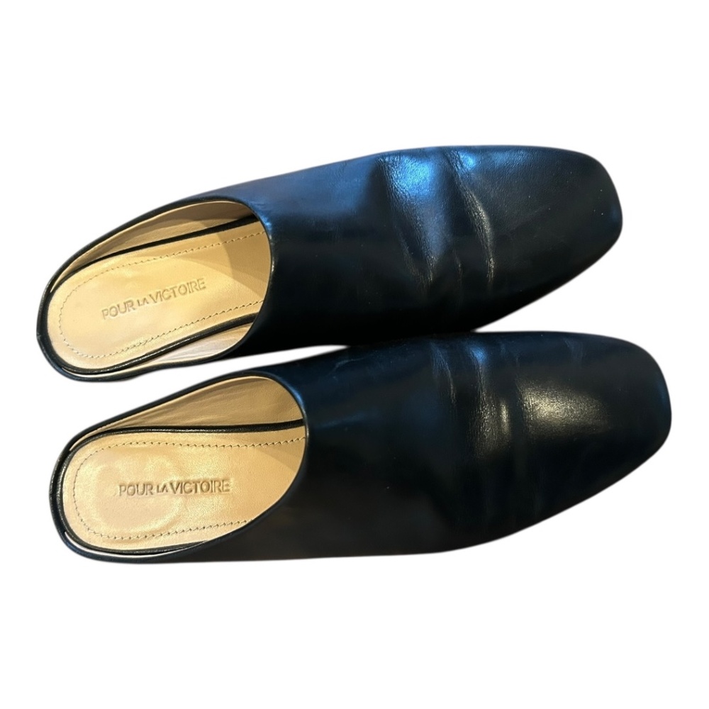 Pour La Victoire Black Leather Slip-On Mules